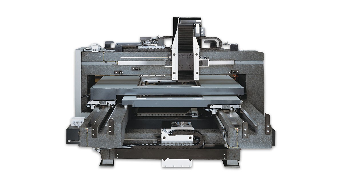 Relocation of company headquarters from Baden-Württemberg to Thuringia (L-A-T) Development and production of the first multilayer for the manufacture of circuit boards (L-A-T)