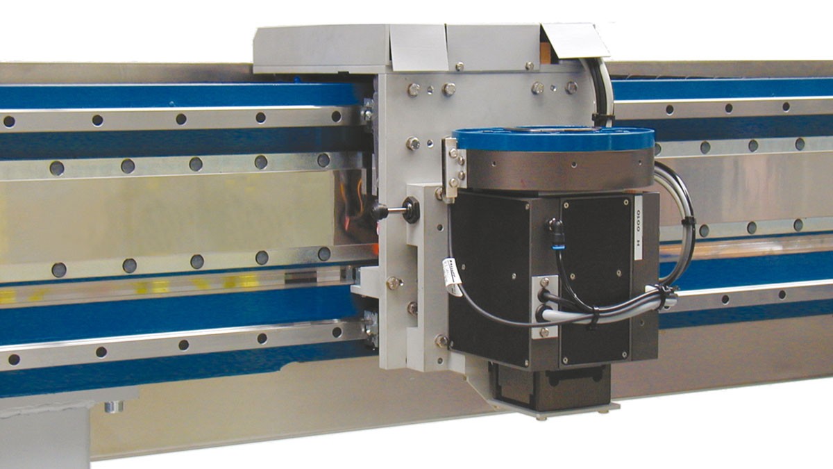 Development and production of hybrid stepper motors for production of projector lamps (L-A-T)