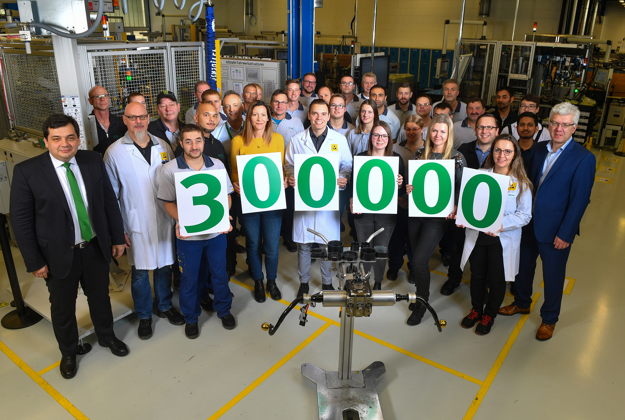 300 000ster Mechatronischer Wankstabilisator Im Schaeffler Werk Schweinfurt Gefertigt Pressemitteilungen Schaeffler Industrial Drives